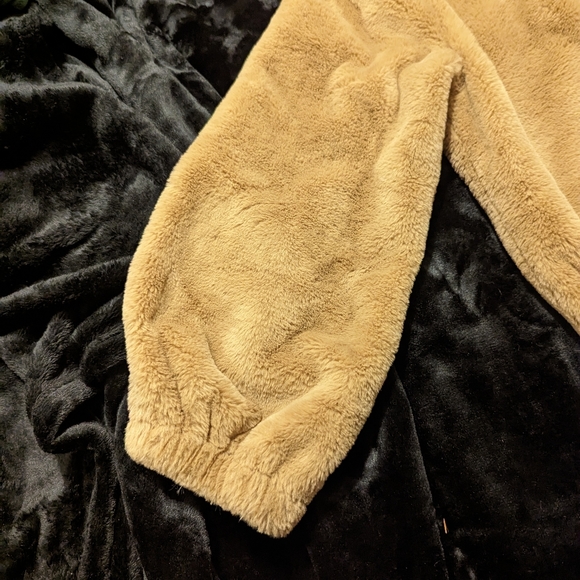 Philosophy faux fur teddy bear pullover sweater - Picture 5 of 6